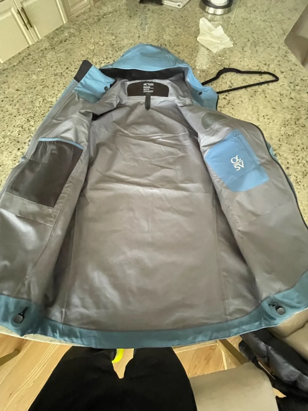 ARCTERYX GORETEX PRO PARKA SHELL NEW MENS XXL PTP 26 HEM 32 ARC BLUE RET $799 - Picture 12 of 14
